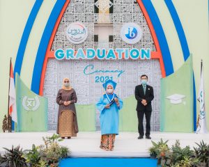 Read more about the article GRADUATION CEREMONY OF MYP AL FIRDAUS 2021