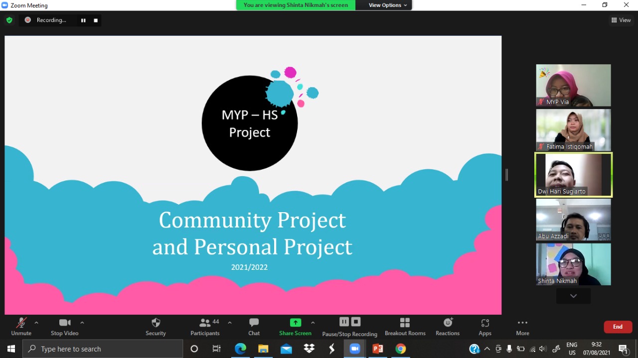 Read more about the article “Menggugah Inovasi dan Kreativitas Siswa dalam Berkarya  Melalui Sosialisasi Personal Project di SM Al Firdaus”