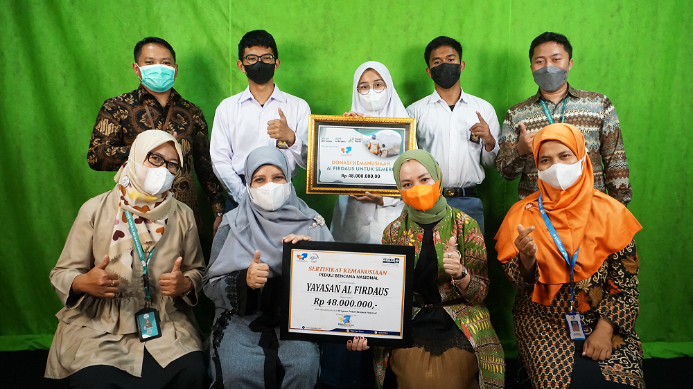 Read more about the article Aksi Peduli Korban Semeru: Bersama Solo Peduli,  Al Firdaus Peduli Galang Donasi