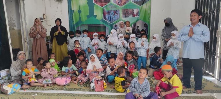 Read more about the article Siswa-Siswi Al Firdaus Belajar Menjadi Lebih Otentik Dengan Kegiatan Fieldtrip