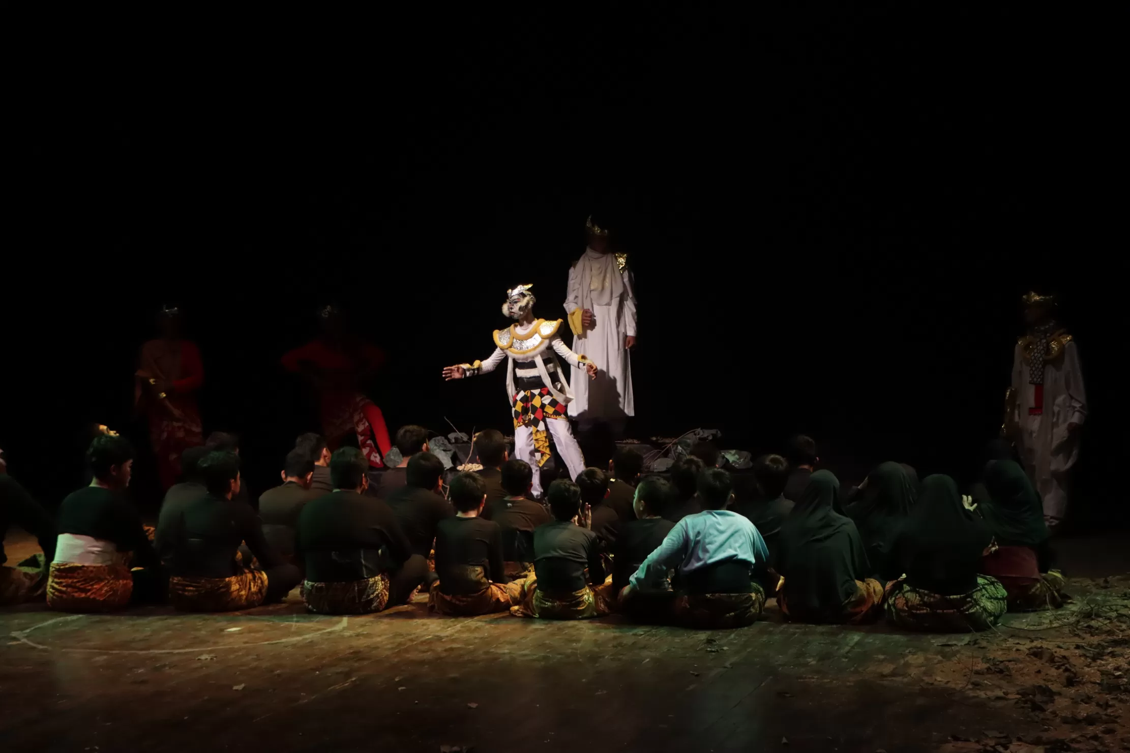 Read more about the article Radar Solo: Semarak Bulan Bahasa 2025, Siswa SM Al Firdaus Tampilkan Teater Anoman Comeback di Arena Taman Budaya Jawa Tengah